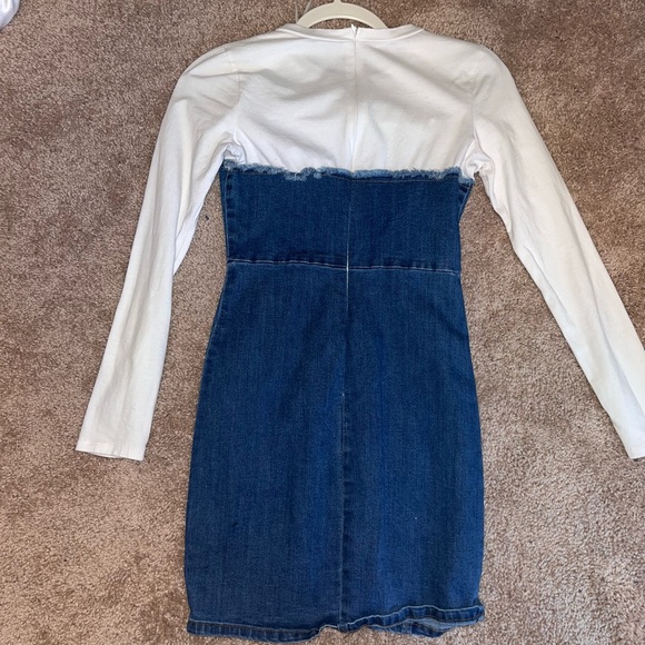 Womens Fitted long sleeve jean dress - Picture 2 of 2